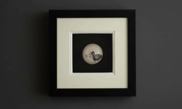 Paveikslas su keraminia miniatiūra