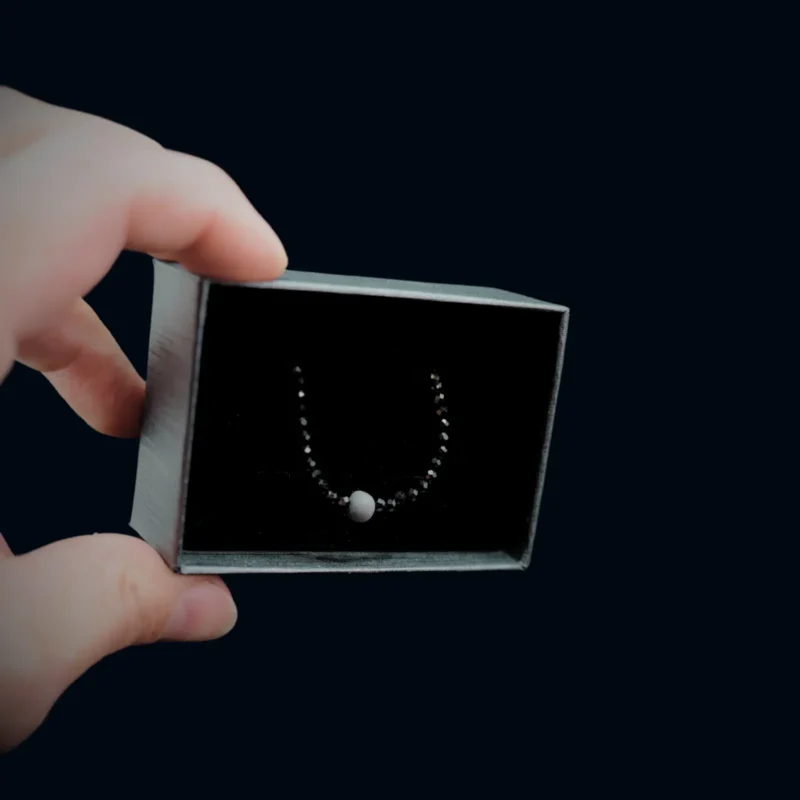 103 Juodo špinelio apyrankė