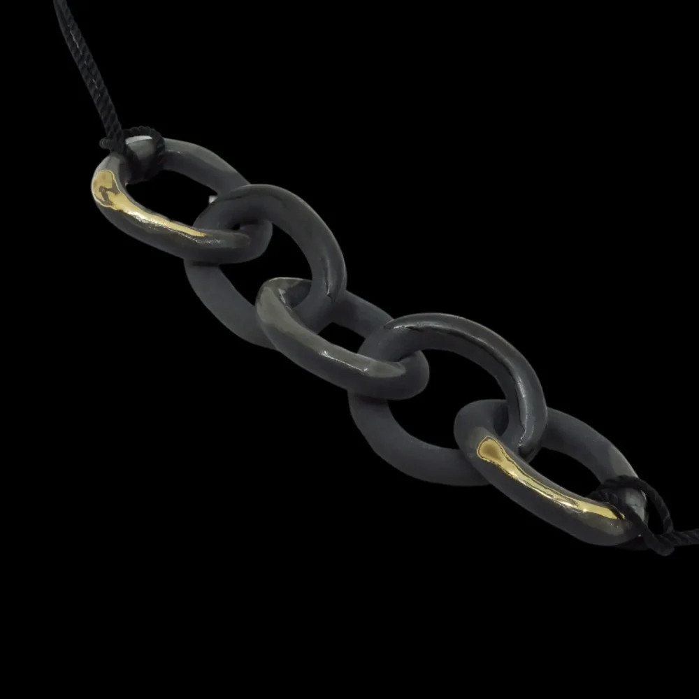 Kolje-su-porcelianine-grandine Kolje-su-porcelianine-grandine