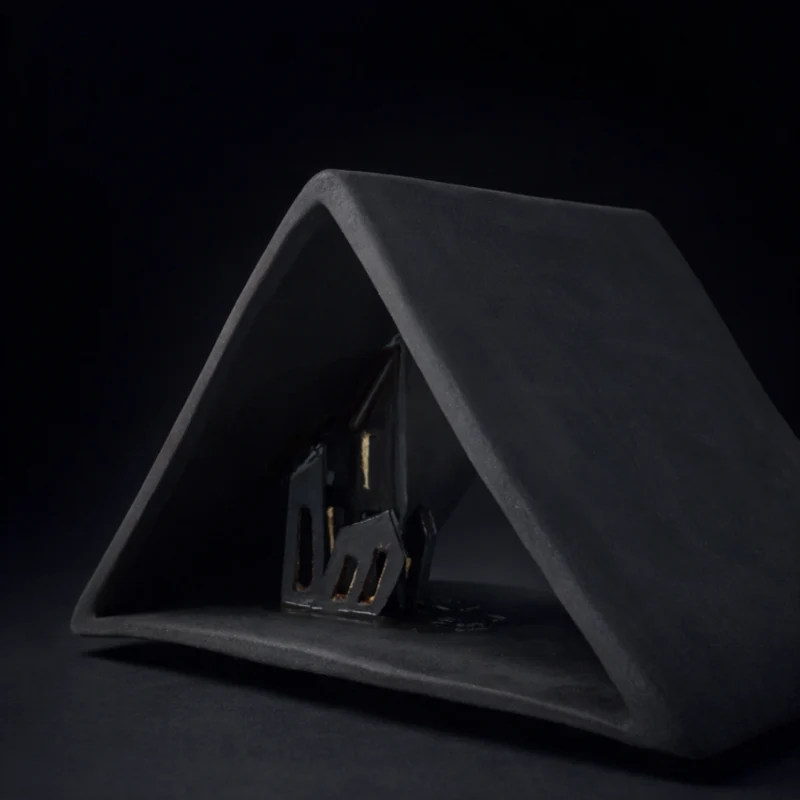 Keraminis knygos laikiklis