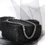 Juodo porceliano karoliai | no. 19