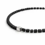 Juodo porceliano karoliai | no. 22