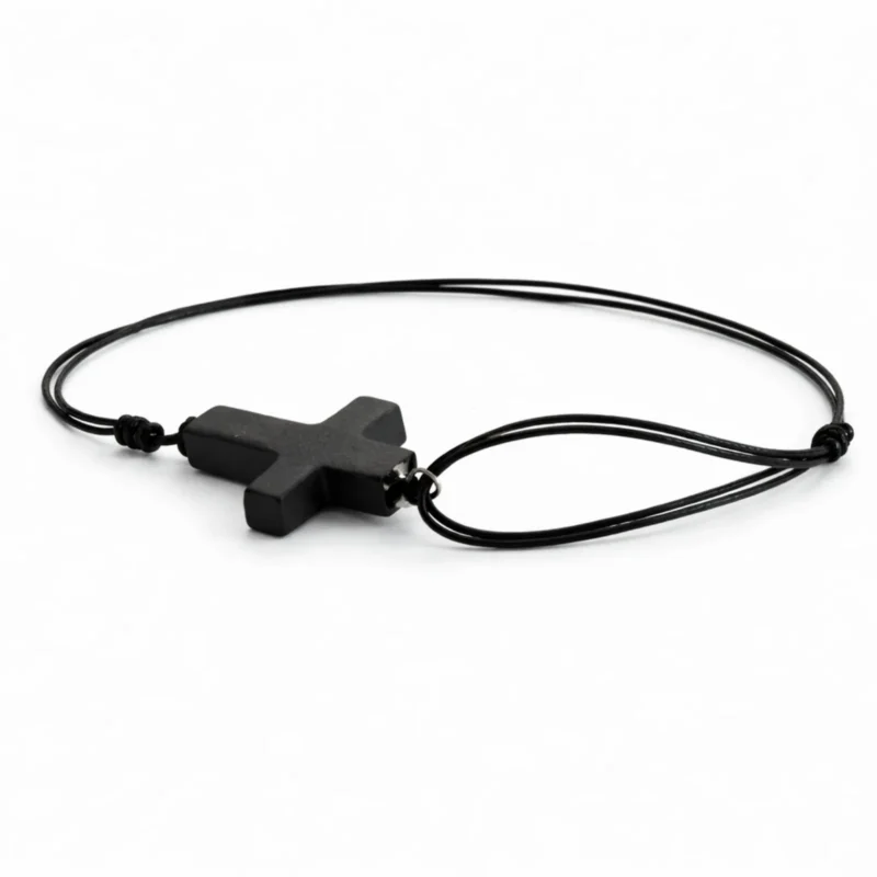 Apyrankė su porcelianiniu kryželiu