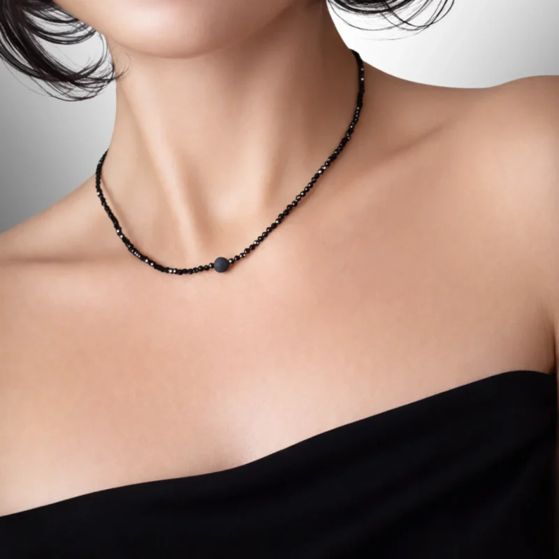 65 Špinelio kolje "One thing"