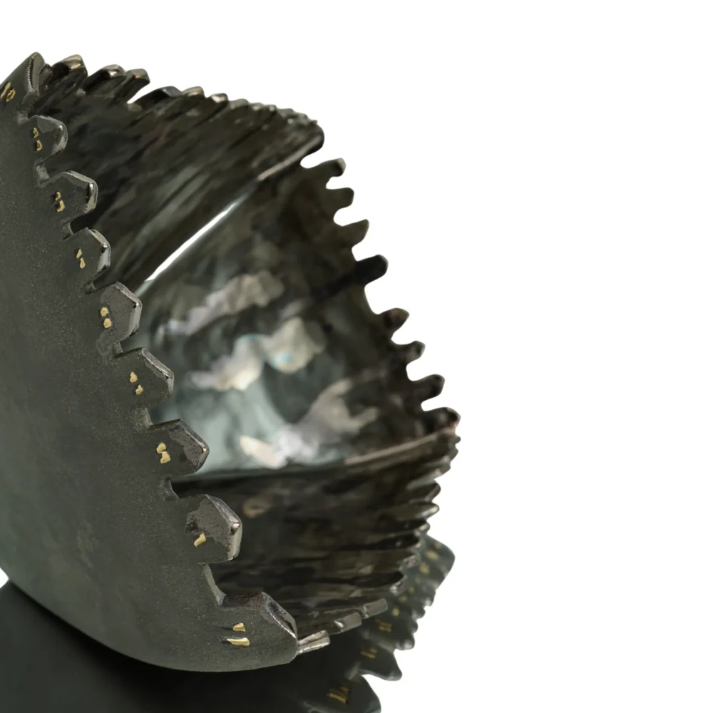 Skulptūrinis dubuo Skulptūrinis dubuo – meniškas, šiuolaikinio dizaino interjero akcentas