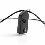 Porcelianinis pakabukas "Namelis"