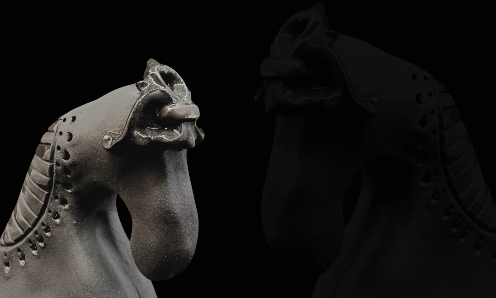 Skulptura "Žirgas" Šamotas, metalo oksidai