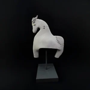 Skulptura Žirgas Šamotas, oksidai, 24K auksas
