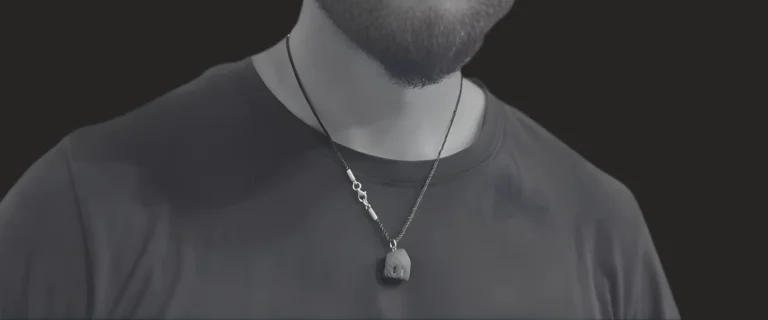 Rankų darbo papuošalai vyrams