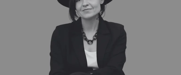 Kaklo-papuošalai Rankų darbo papuošalai ant kaklo | Meninė juvelyrika su porceliano miniatiūromis