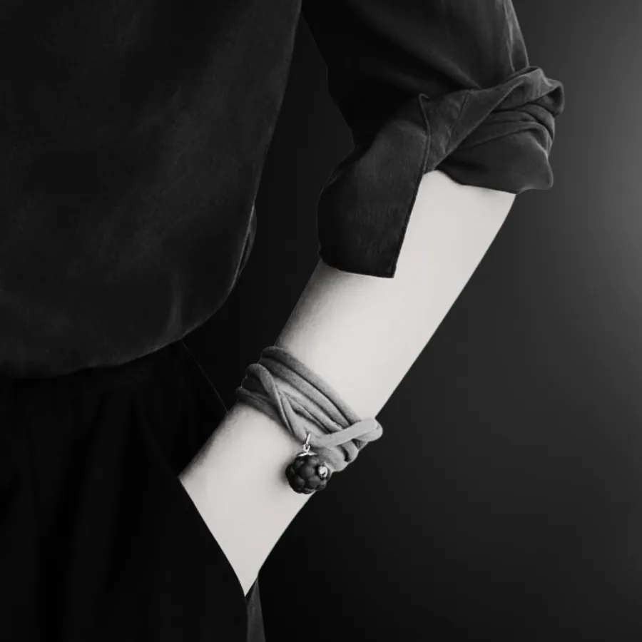 Rankų darbo apyrankės su porcelianu