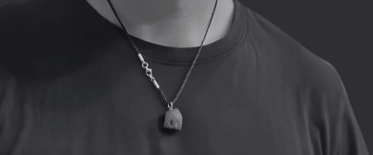 Rankų darbo papuošalai vyrams