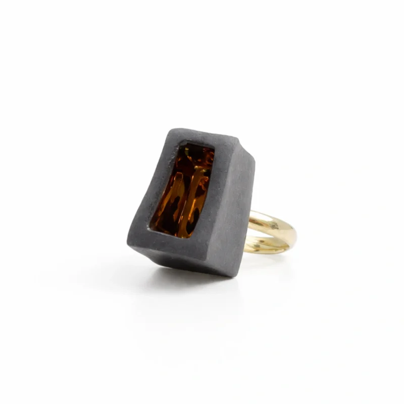 Sidabrinis žiedas "Deep gold"